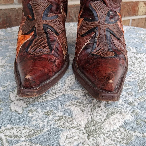 Stetson Exotic Leather Weatern Boots Snip Toe Sz.8 Brown Cross Wings - Picture 13 of 17